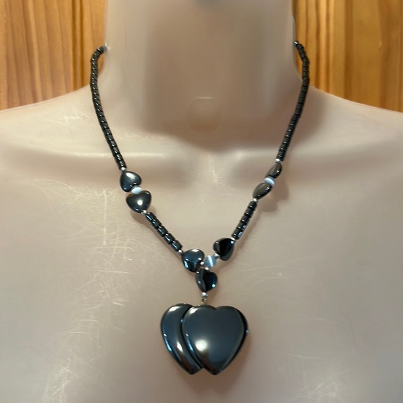 Heart Necklace - Picture 2 of 4